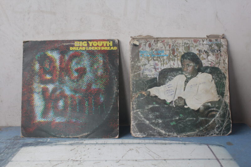 Vinyl R14